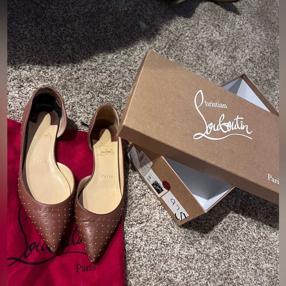 Preloved Christian Louboutin Iriza Flat Size 36